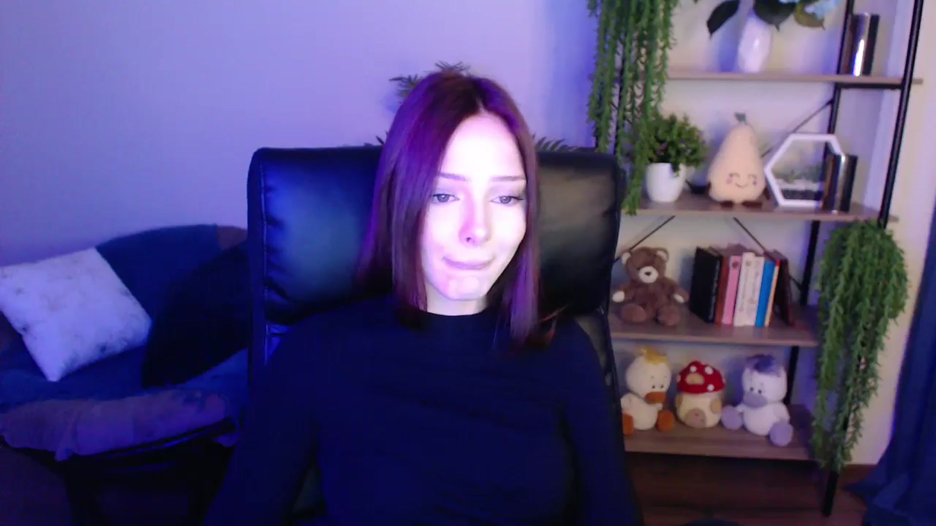 Gallery image thumbnail from KateManelli's myfreecams stream on, 03/31/2025, 08:49 image 9 of 20