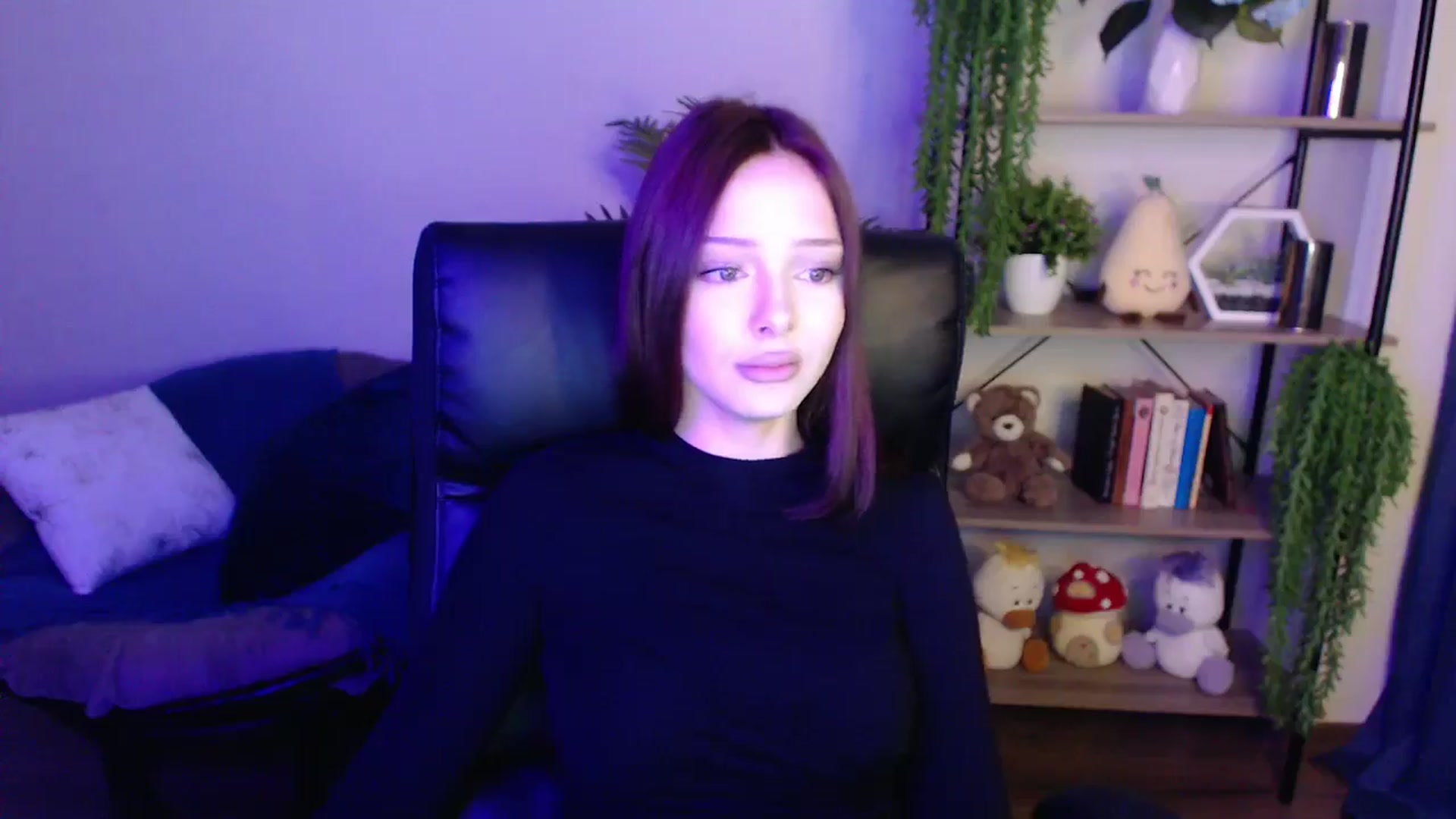 Gallery image thumbnail from KateManelli's myfreecams stream on, 03/31/2025, 08:49 image 3 of 20
