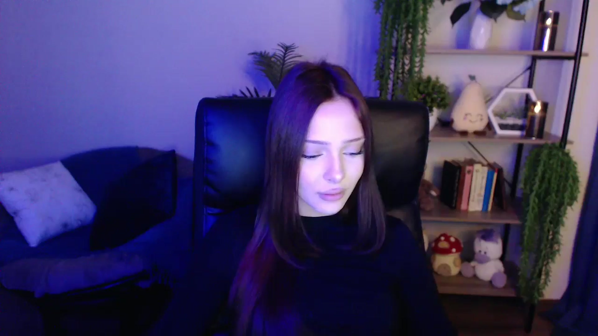 Gallery image thumbnail from KateManelli's myfreecams stream on, 03/31/2025, 09:28 image 10 of 20