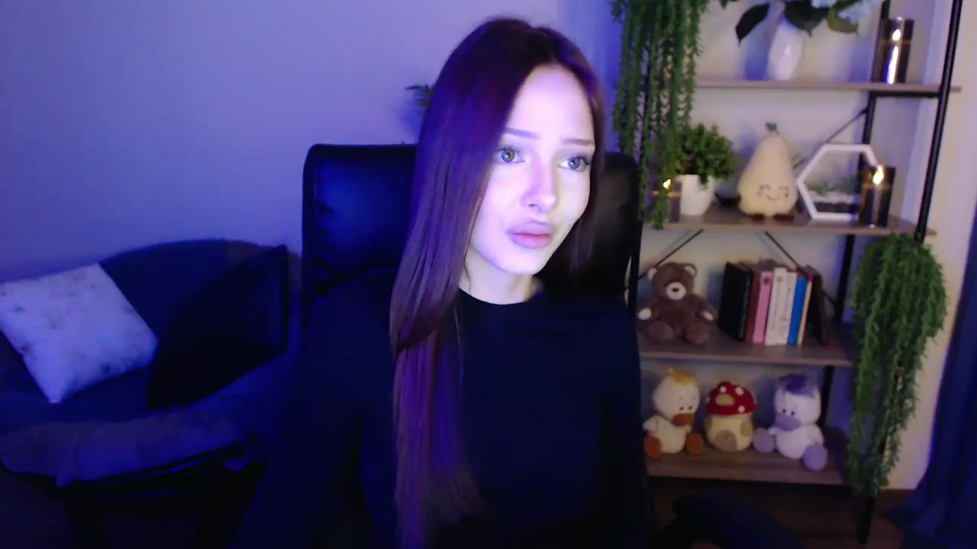 Gallery image thumbnail from KateManelli's myfreecams stream on, 03/31/2025, 09:28 image 3 of 20