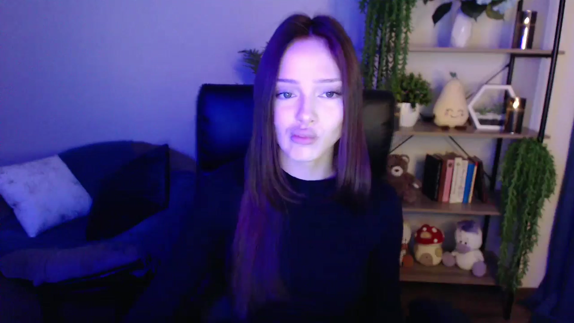 Gallery image thumbnail from KateManelli's myfreecams stream on, 03/31/2025, 09:28 image 6 of 20