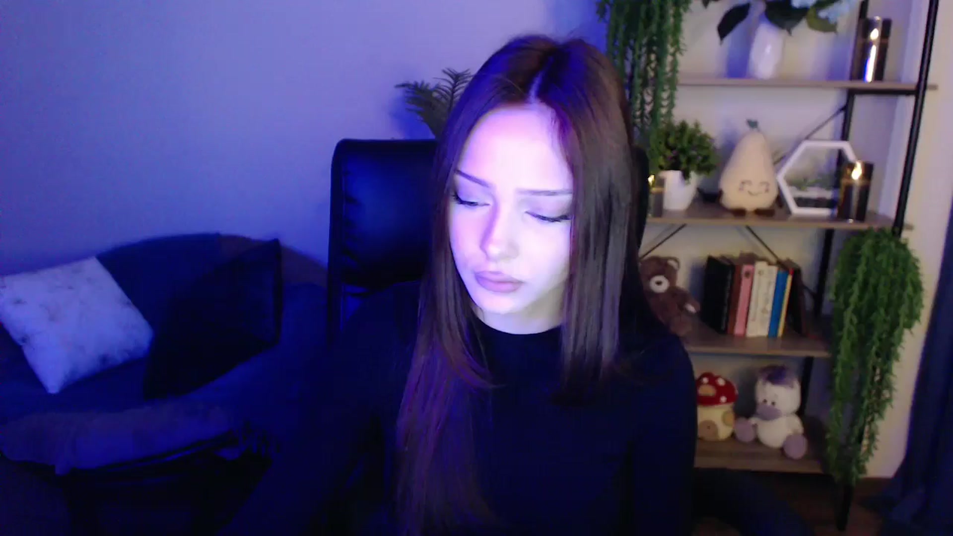 Gallery image thumbnail from KateManelli's myfreecams stream on, 03/31/2025, 09:28 image 16 of 20