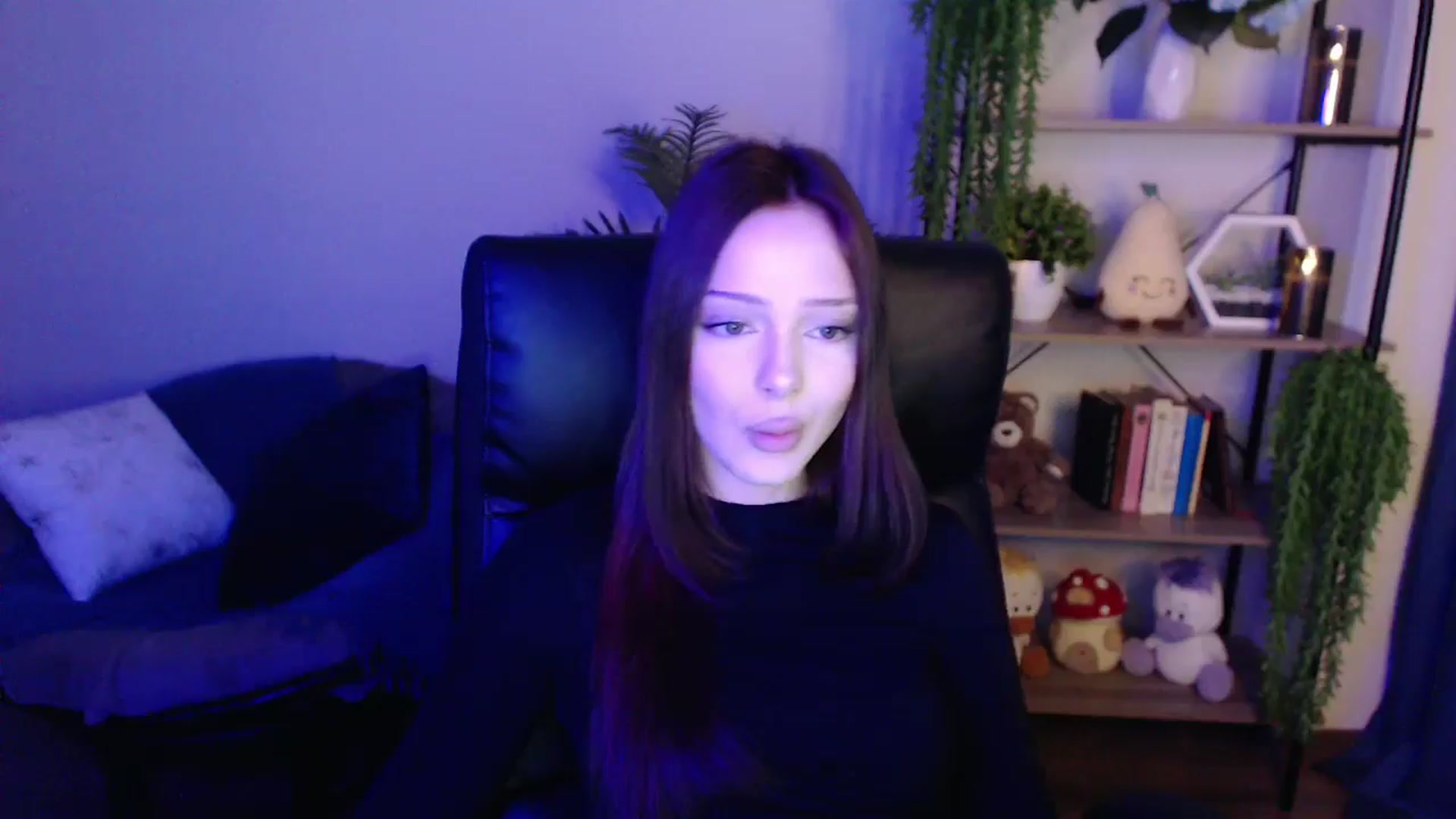 Gallery image thumbnail from KateManelli's myfreecams stream on, 03/31/2025, 09:28 image 7 of 20