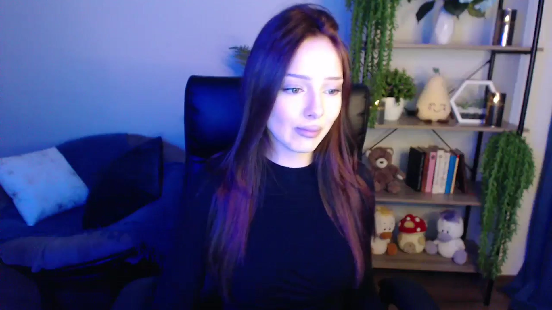 Gallery image thumbnail from KateManelli's myfreecams stream on, 03/31/2025, 11:03 image 4 of 20