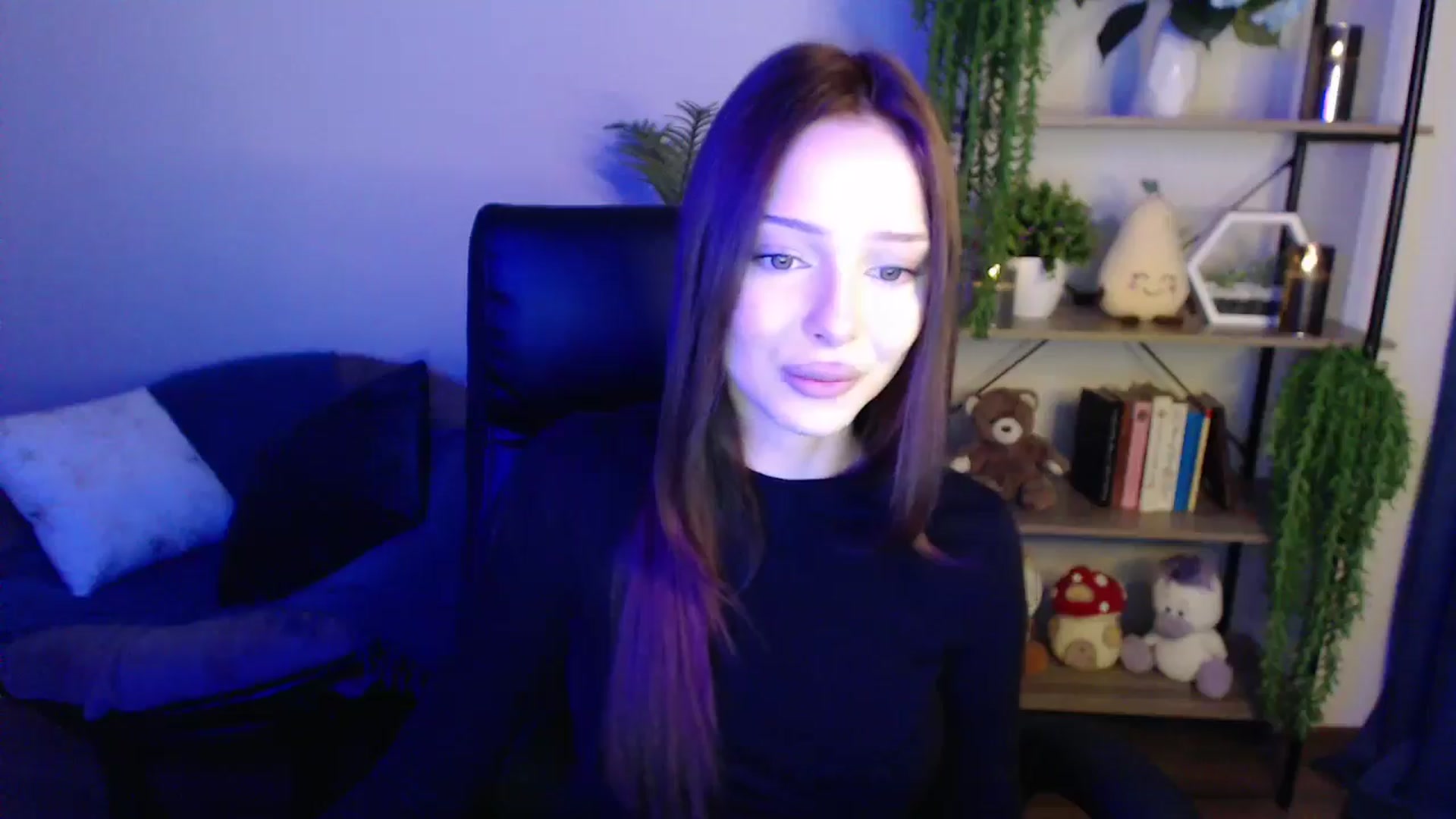 Gallery image thumbnail from KateManelli's myfreecams stream on, 03/31/2025, 11:03 image 16 of 20