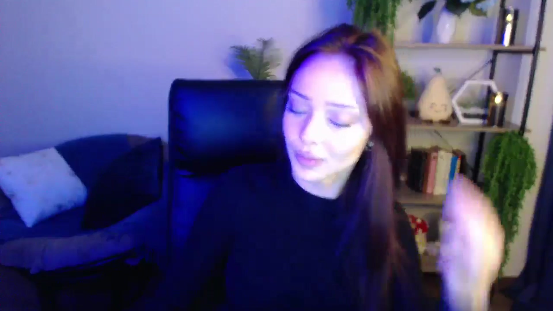 Gallery image thumbnail from KateManelli's myfreecams stream on, 03/31/2025, 12:15 image 4 of 20