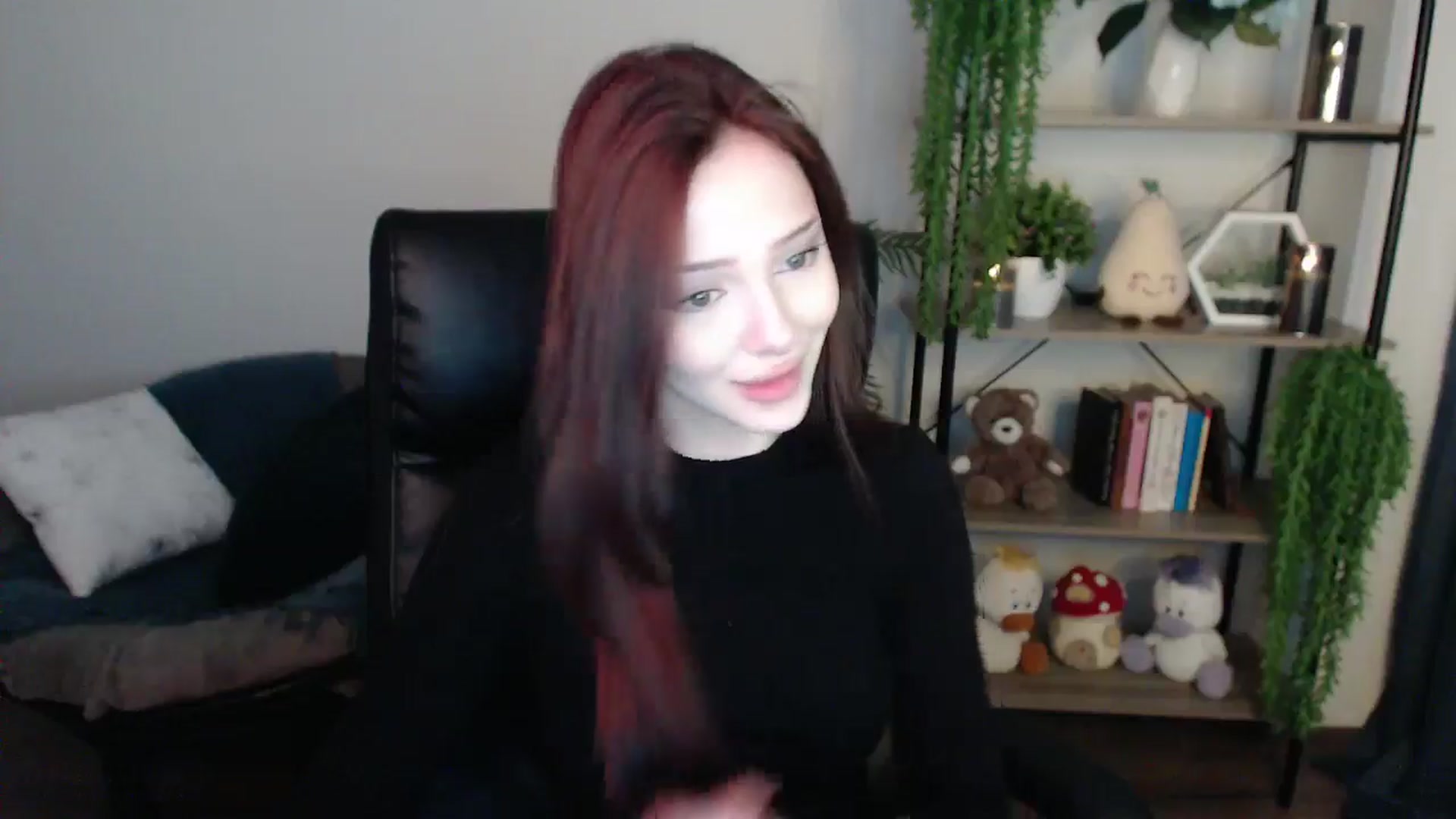 Gallery image thumbnail from KateManelli's myfreecams stream on, 03/31/2025, 12:51 image 7 of 20