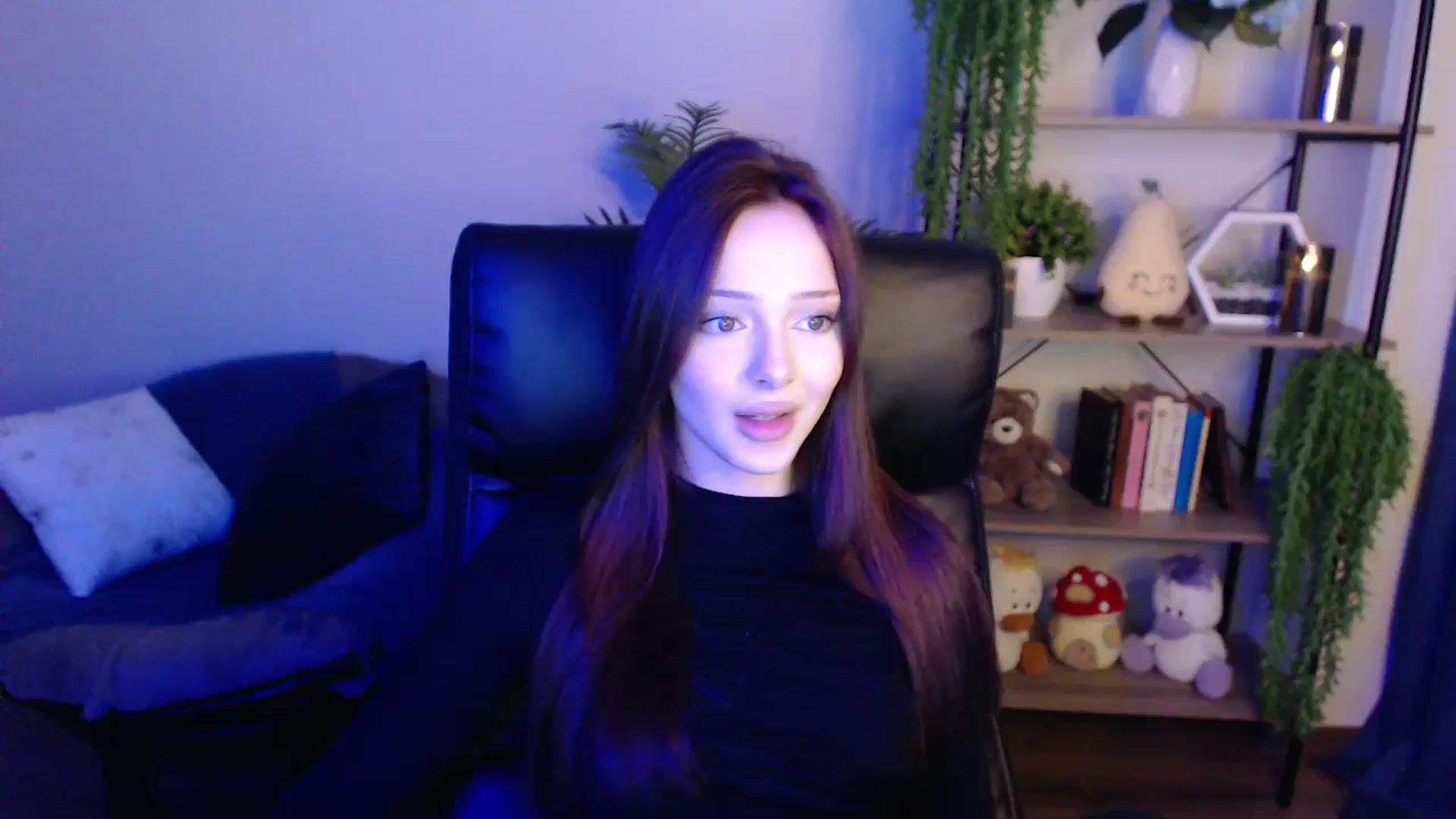 Gallery image thumbnail from KateManelli's myfreecams stream on, 03/31/2025, 13:48 image 1 of 20