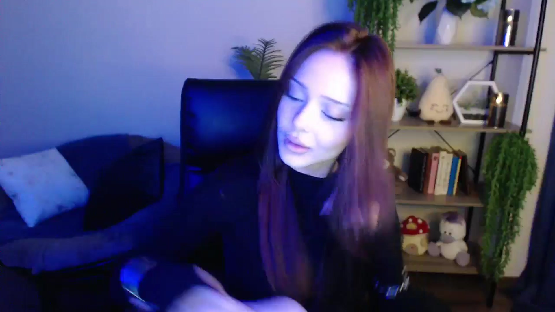 Gallery image thumbnail from KateManelli's myfreecams stream on, 03/31/2025, 13:48 image 11 of 20
