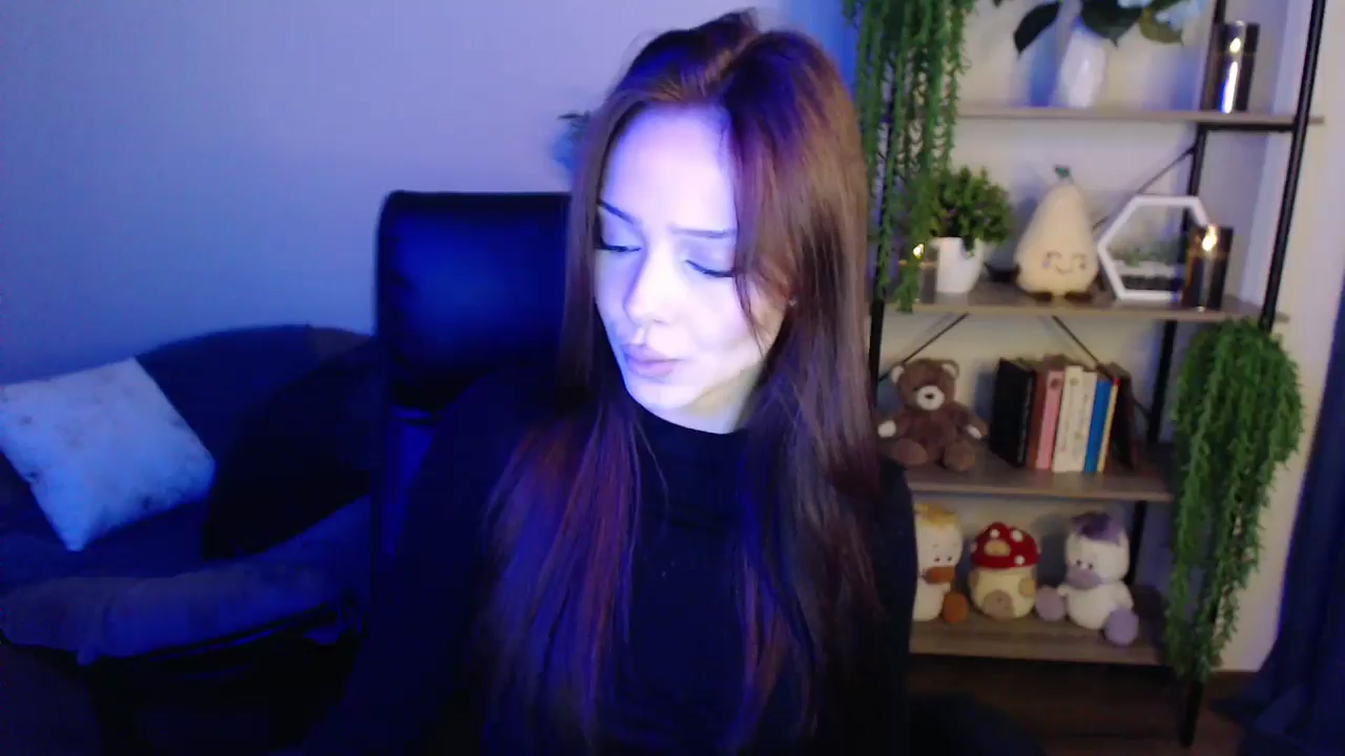 Gallery image thumbnail from KateManelli's myfreecams stream on, 03/31/2025, 13:48 image 16 of 20