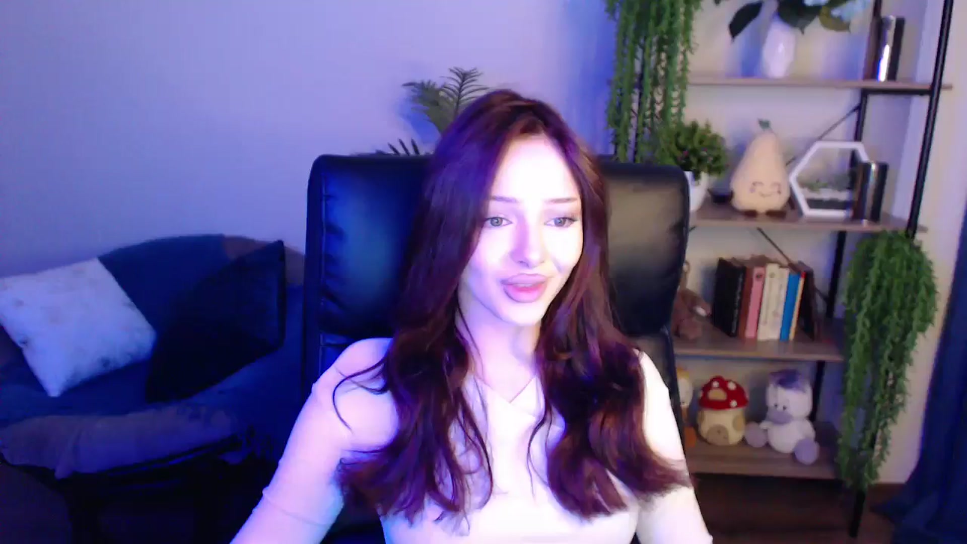 Gallery image thumbnail from KateManelli's myfreecams stream on, 04/01/2025, 08:52 image 4 of 20