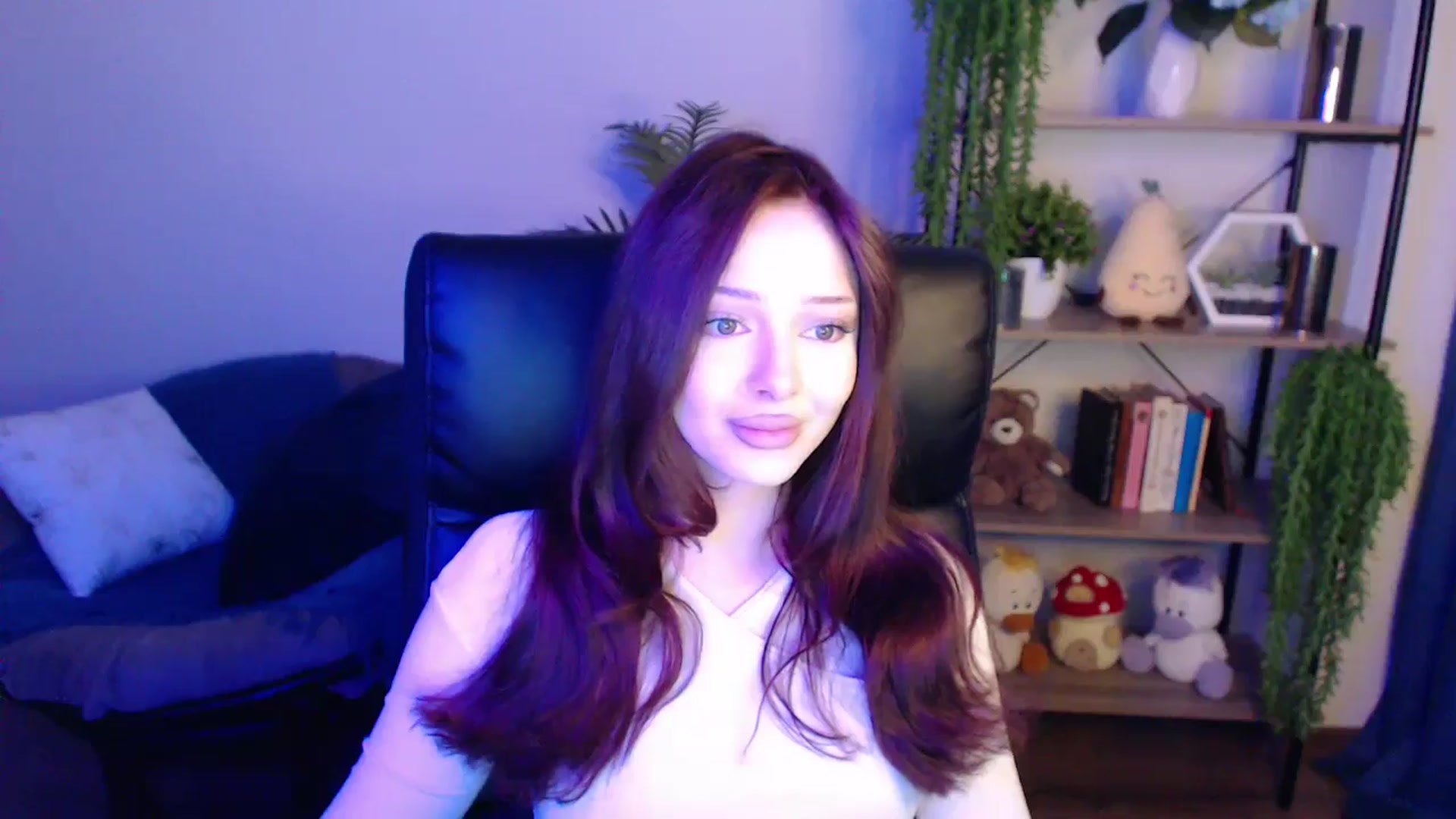 Gallery image thumbnail from KateManelli's myfreecams stream on, 04/01/2025, 08:52 image 17 of 20