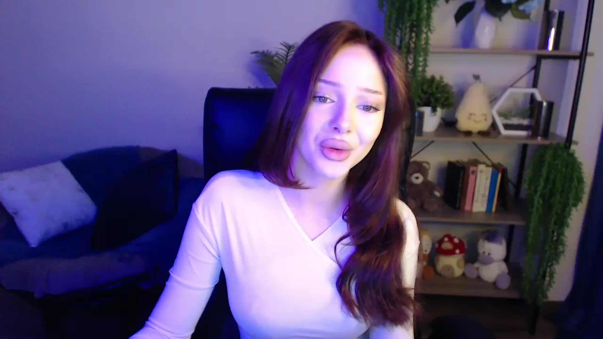 Gallery image thumbnail from KateManelli's myfreecams stream on, 04/01/2025, 09:17 image 2 of 20