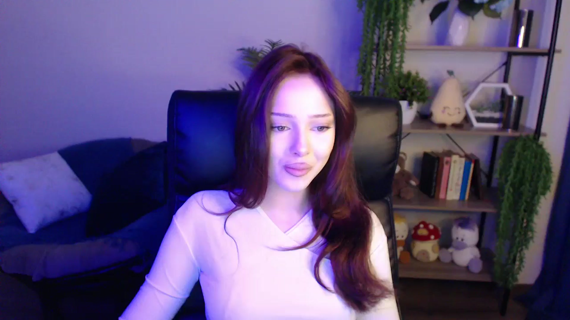 Gallery image thumbnail from KateManelli's myfreecams stream on, 04/01/2025, 09:17 image 11 of 20