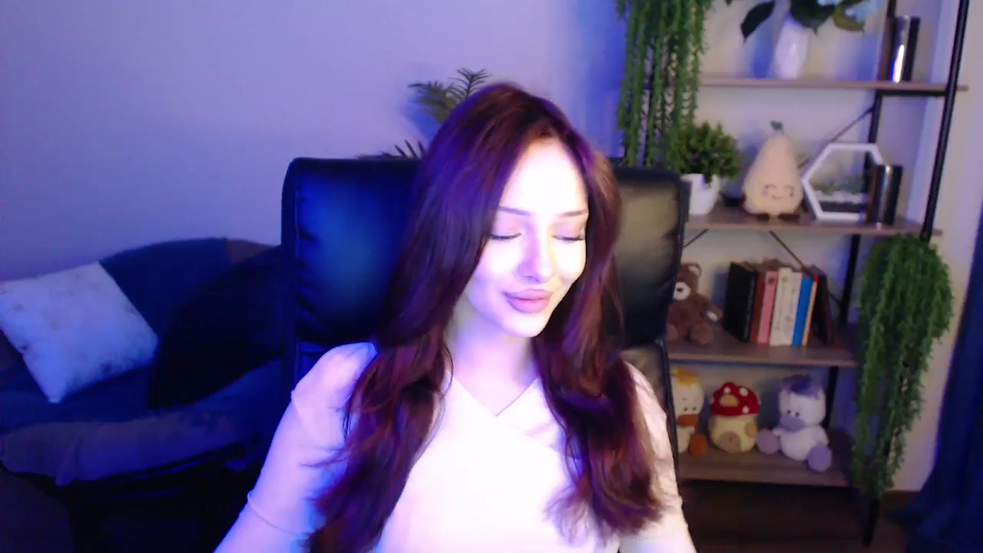Gallery image thumbnail from KateManelli's myfreecams stream on, 04/01/2025, 09:54 image 7 of 20