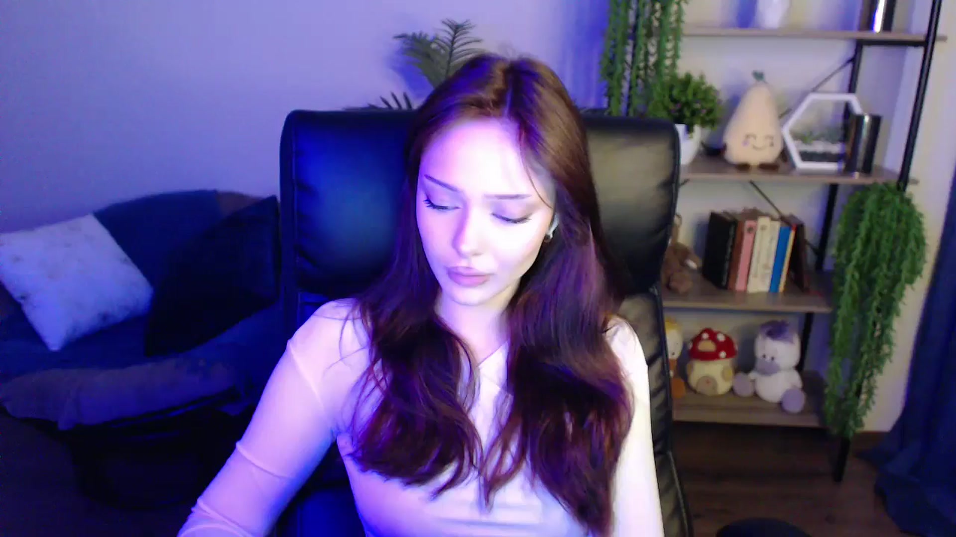 Gallery image thumbnail from KateManelli's myfreecams stream on, 04/01/2025, 11:29 image 2 of 20