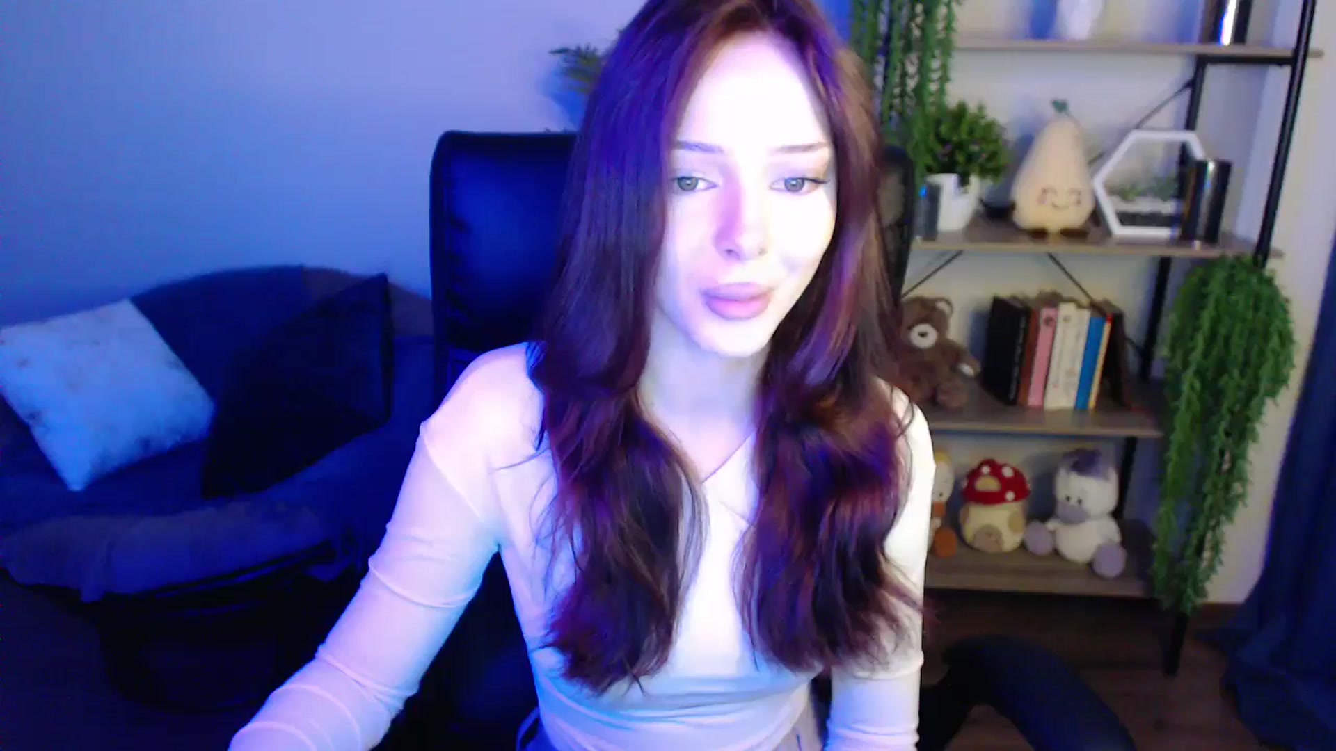 Gallery image thumbnail from KateManelli's myfreecams stream on, 04/01/2025, 11:29 image 7 of 20