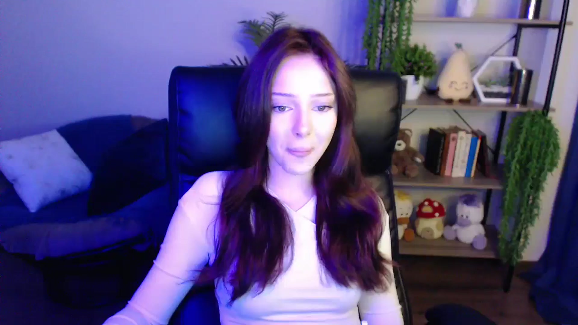 Gallery image thumbnail from KateManelli's myfreecams stream on, 04/01/2025, 11:29 image 19 of 20