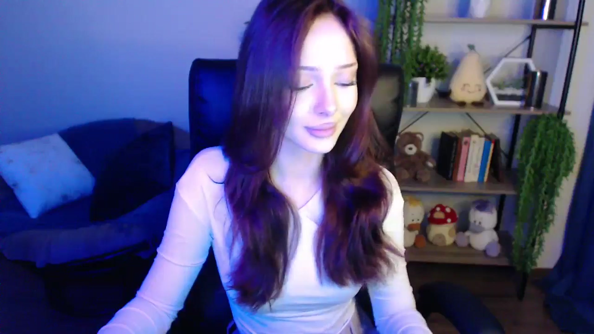 Gallery image thumbnail from KateManelli's myfreecams stream on, 04/01/2025, 11:29 image 5 of 20