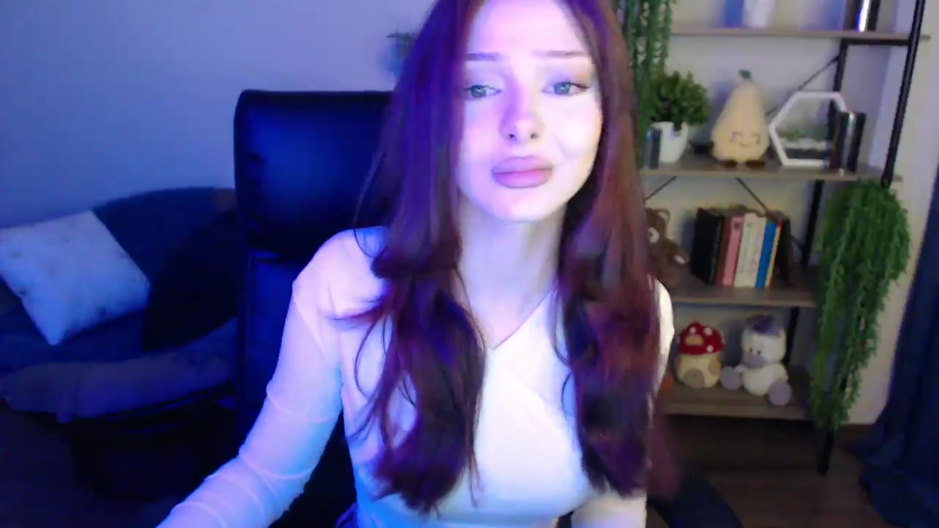 Gallery image thumbnail from KateManelli's myfreecams stream on, 04/01/2025, 12:18 image 2 of 20
