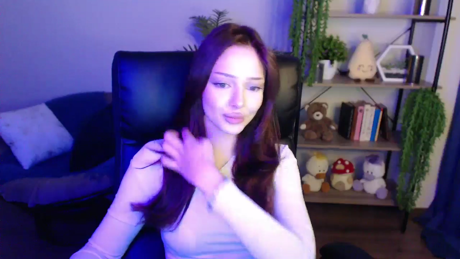 Gallery image thumbnail from KateManelli's myfreecams stream on, 04/01/2025, 12:18 image 8 of 20