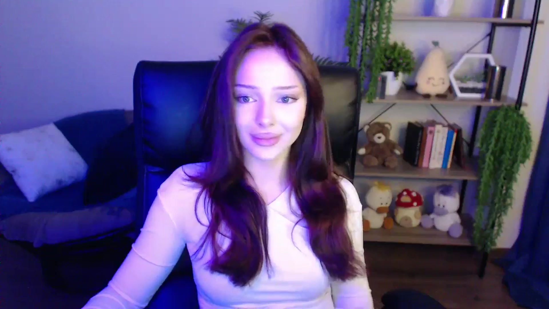 Gallery image thumbnail from KateManelli's myfreecams stream on, 04/01/2025, 12:18 image 3 of 20