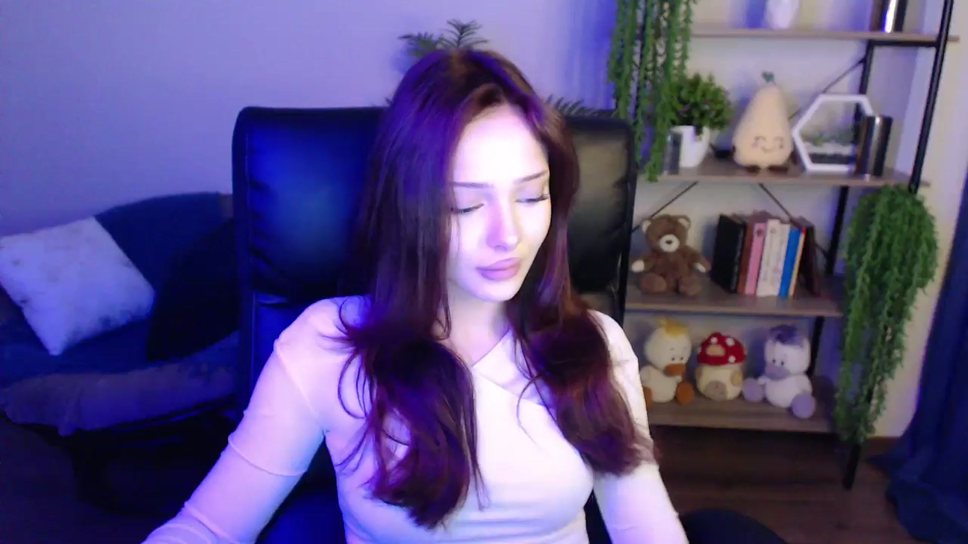 Gallery image thumbnail from KateManelli's myfreecams stream on, 04/01/2025, 12:18 image 4 of 20