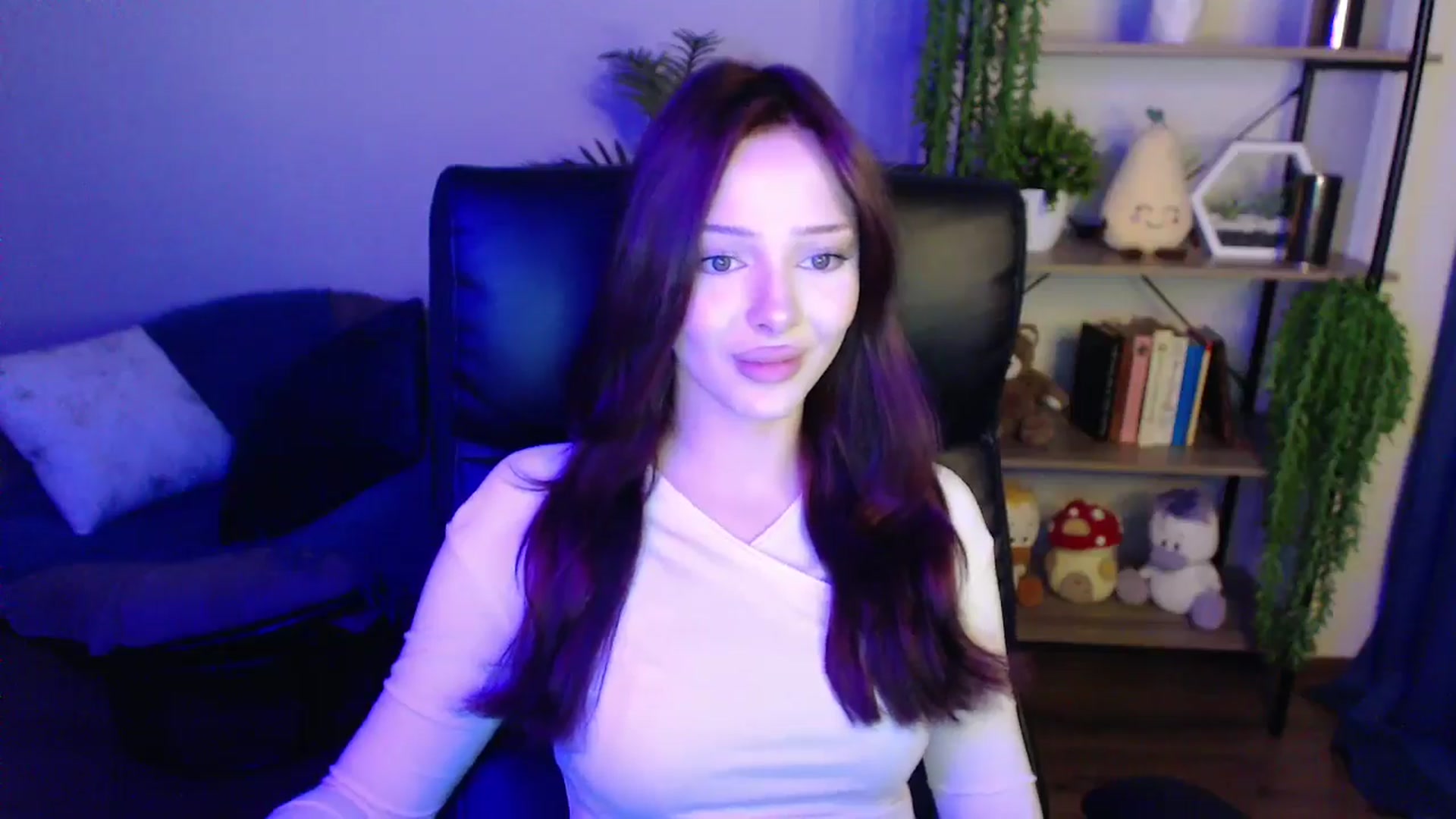 Gallery image thumbnail from KateManelli's myfreecams stream on, 04/01/2025, 12:43 image 5 of 20