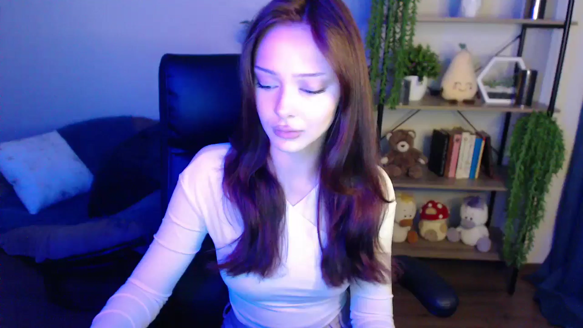 Gallery image thumbnail from KateManelli's myfreecams stream on, 04/01/2025, 12:43 image 19 of 20