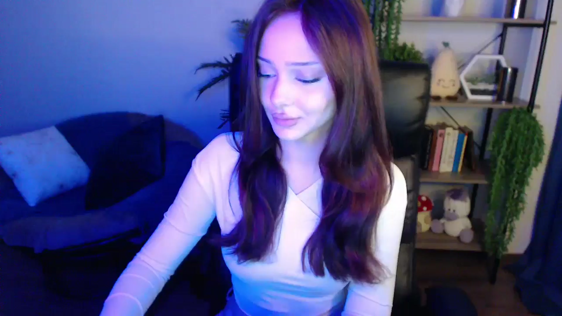 Gallery image thumbnail from KateManelli's myfreecams stream on, 04/01/2025, 12:43 image 12 of 20