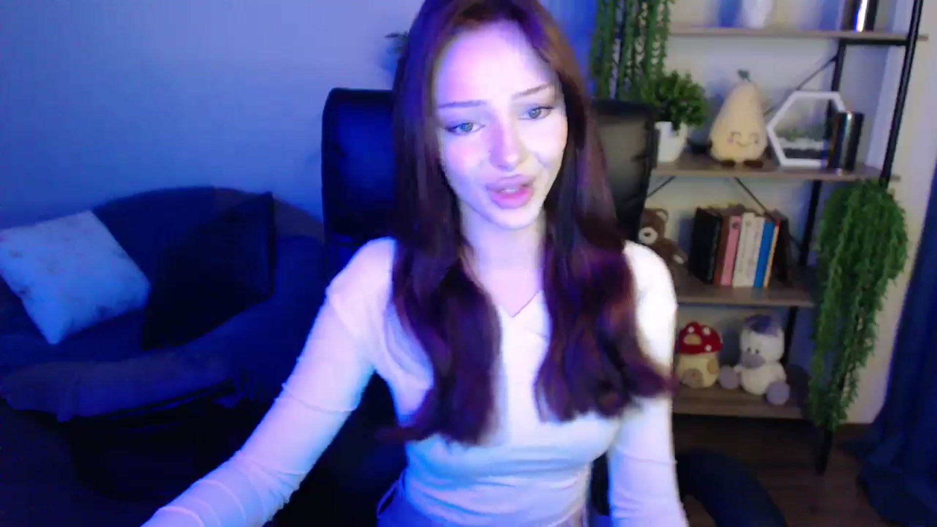 Gallery image thumbnail from KateManelli's myfreecams stream on, 04/01/2025, 12:43 image 15 of 20