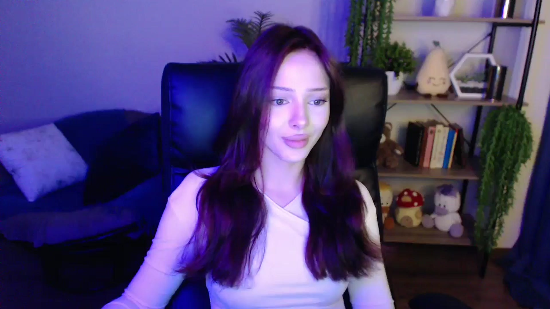 Gallery image thumbnail from KateManelli's myfreecams stream on, 04/01/2025, 12:43 image 4 of 20