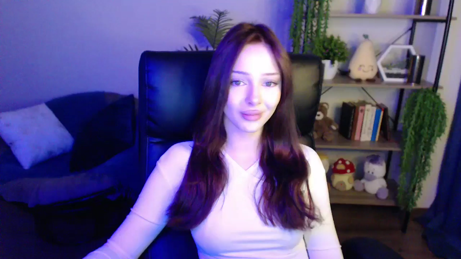 Gallery image thumbnail from KateManelli's myfreecams stream on, 04/01/2025, 13:36 image 5 of 20