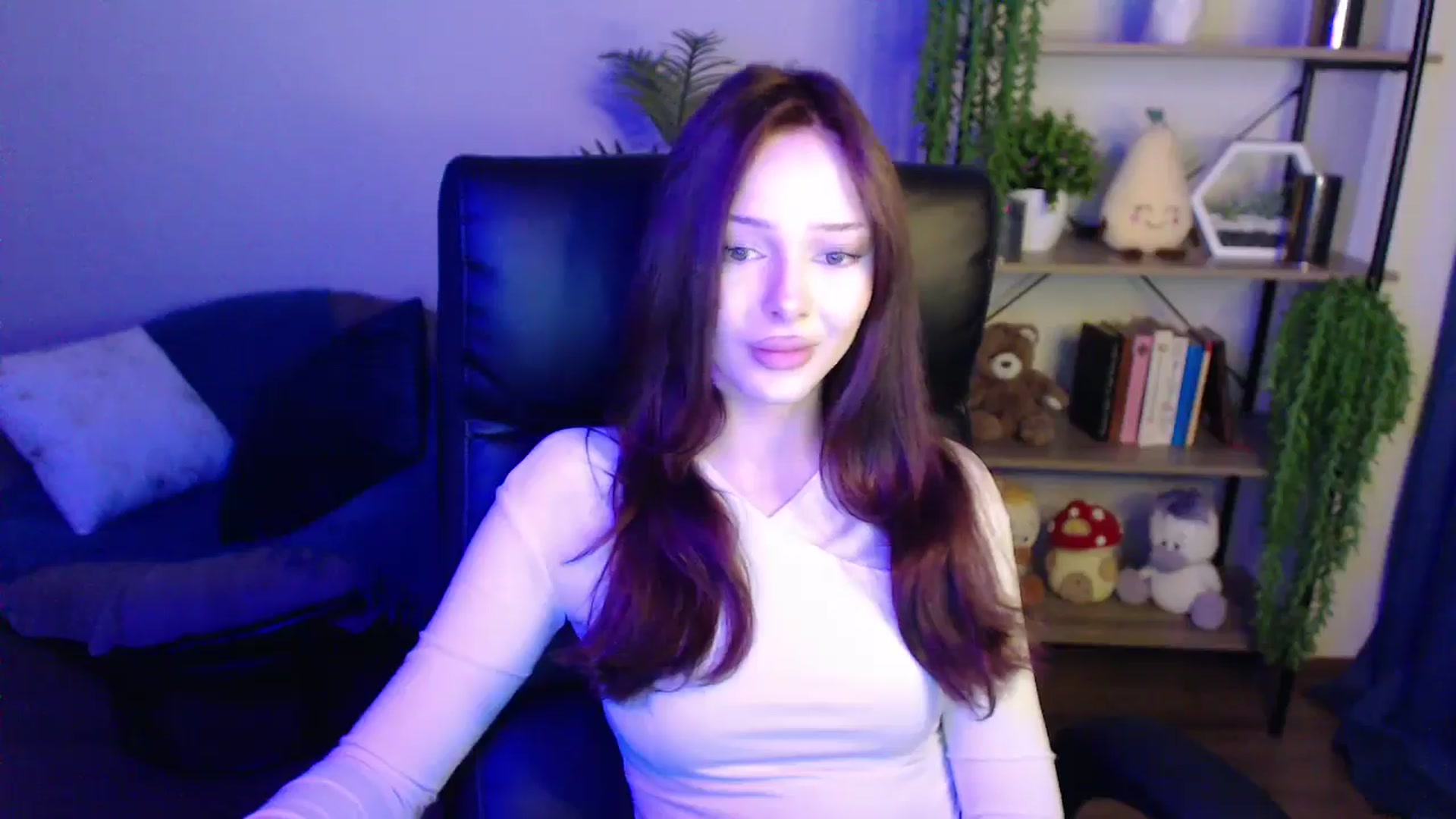 Gallery image thumbnail from KateManelli's myfreecams stream on, 04/01/2025, 13:36 image 3 of 20
