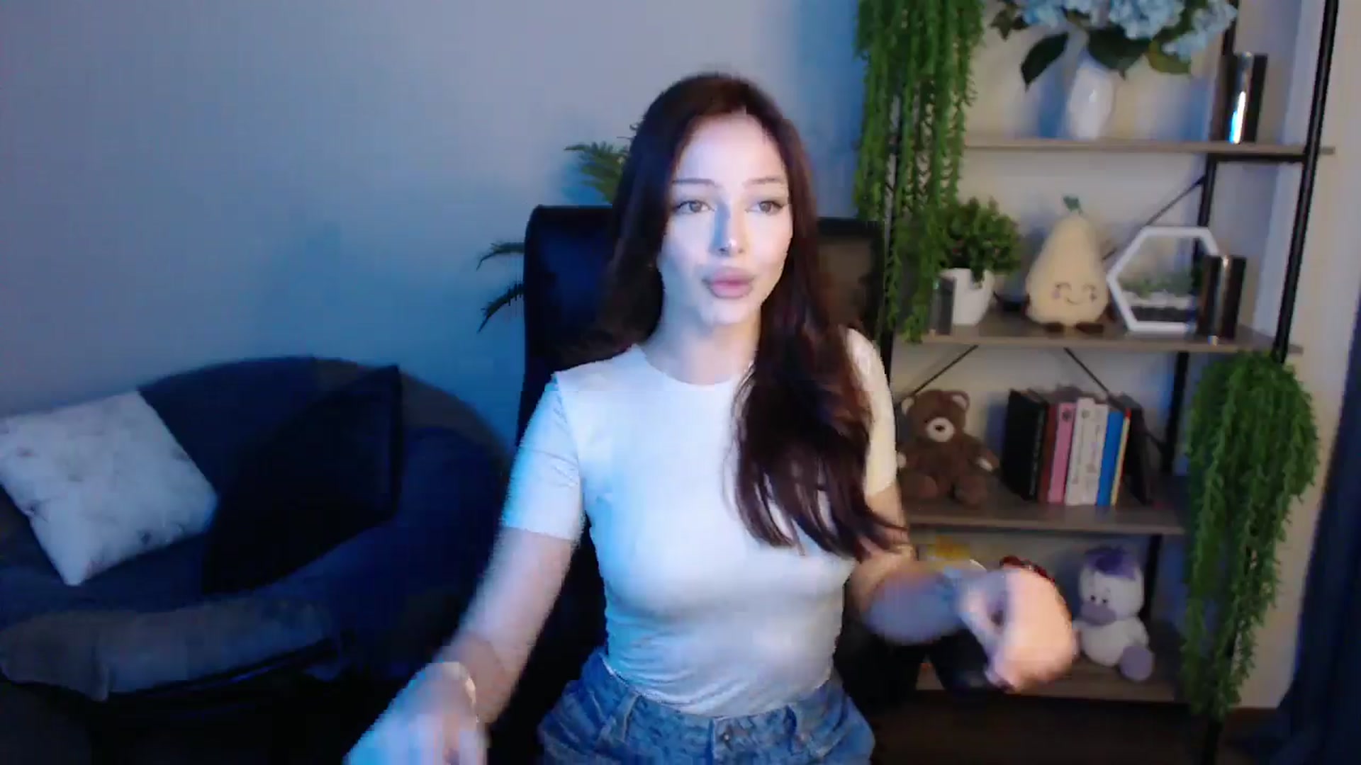 Gallery image thumbnail from KateManelli's myfreecams stream on, 04/02/2025, 08:44 image 3 of 20