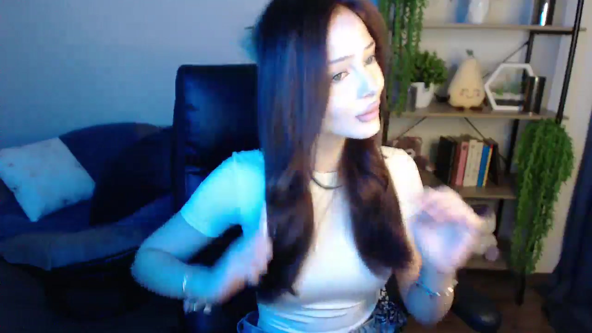 Gallery image thumbnail from KateManelli's myfreecams stream on, 04/02/2025, 09:51 image 15 of 20