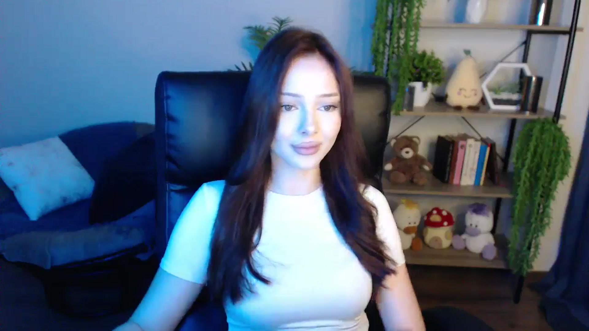 Gallery image thumbnail from KateManelli's myfreecams stream on, 04/02/2025, 10:29 image 20 of 20