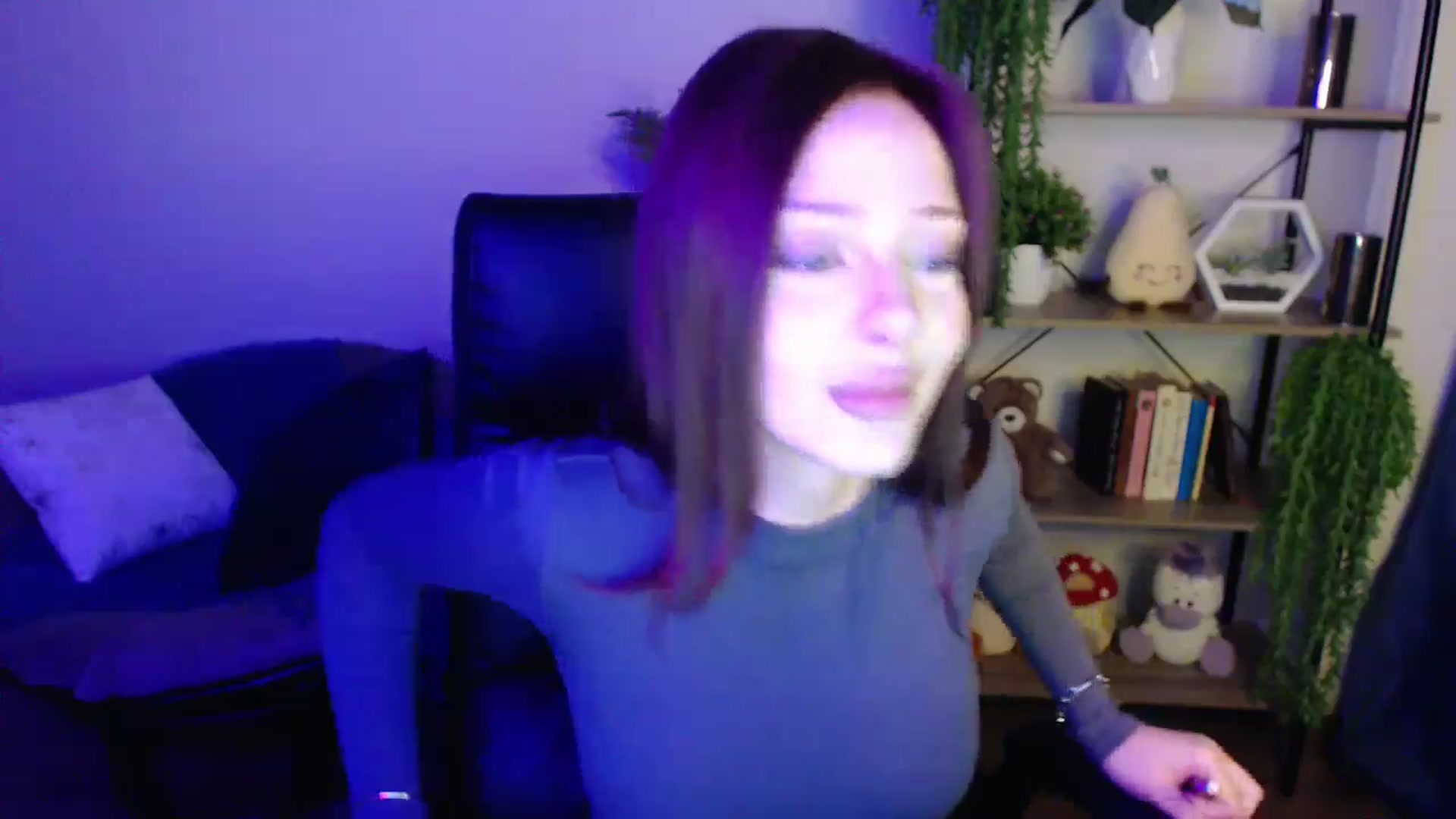 Gallery image thumbnail from KateManelli's myfreecams stream on, 04/04/2025, 08:48 image 4 of 20