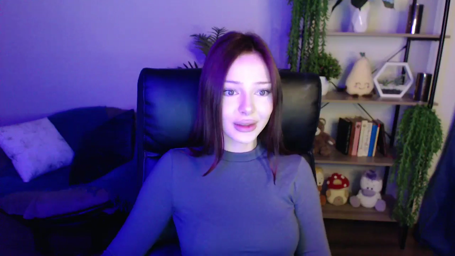 Gallery image thumbnail from KateManelli's myfreecams stream on, 04/04/2025, 08:48 image 3 of 20