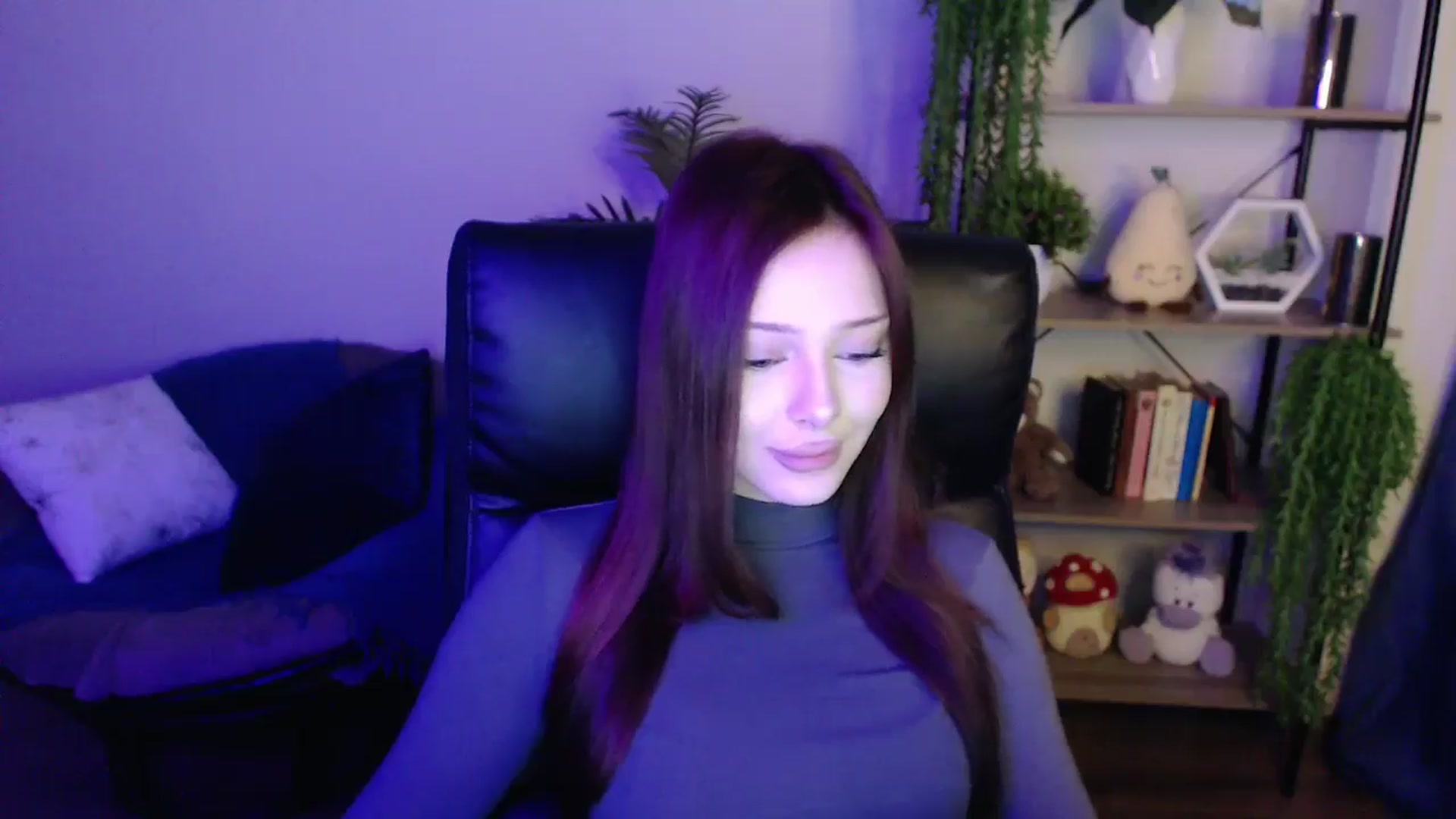 Gallery image thumbnail from KateManelli's myfreecams stream on, 04/04/2025, 09:26 image 10 of 20