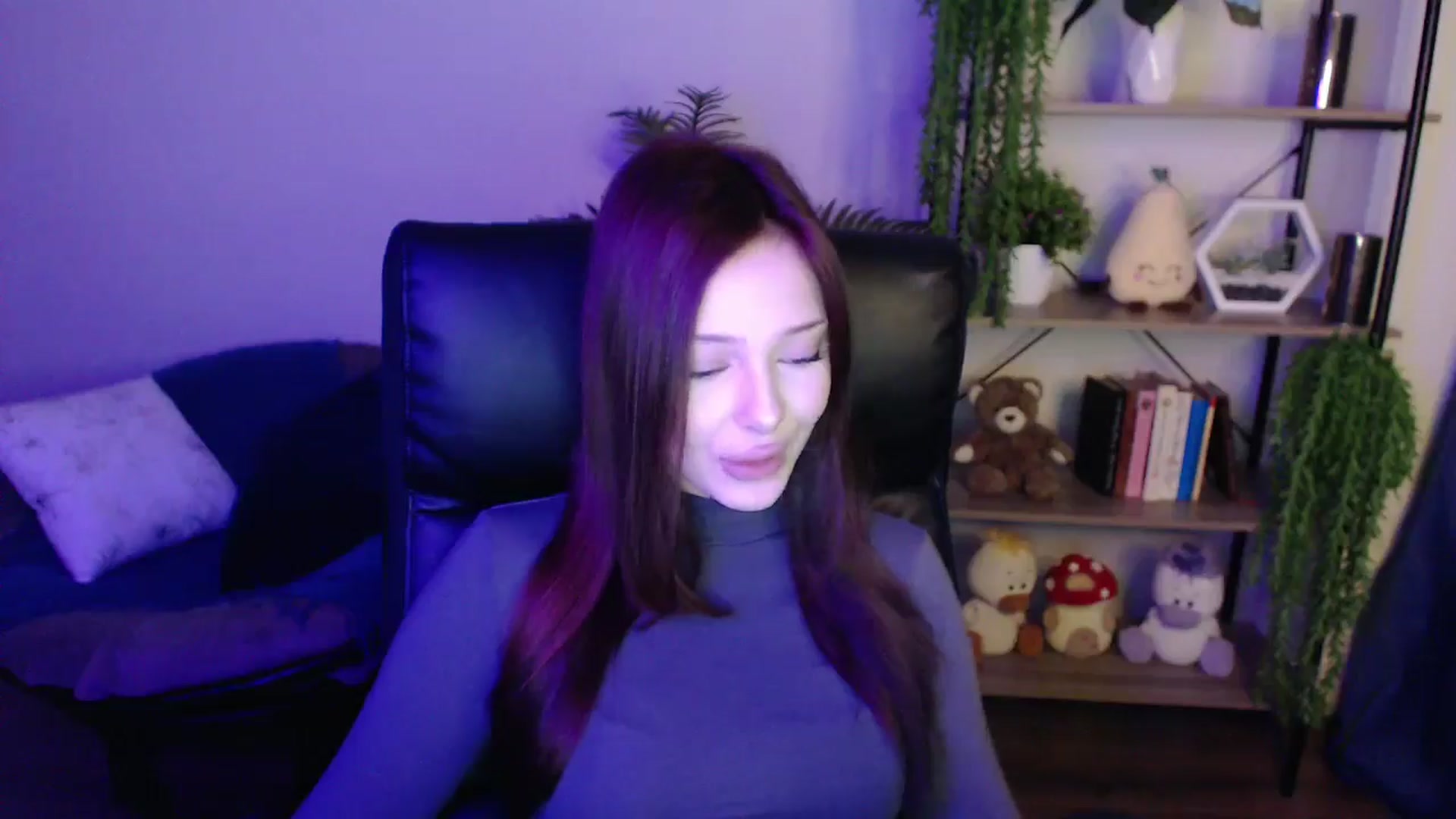 Gallery image thumbnail from KateManelli's myfreecams stream on, 04/04/2025, 09:26 image 20 of 20