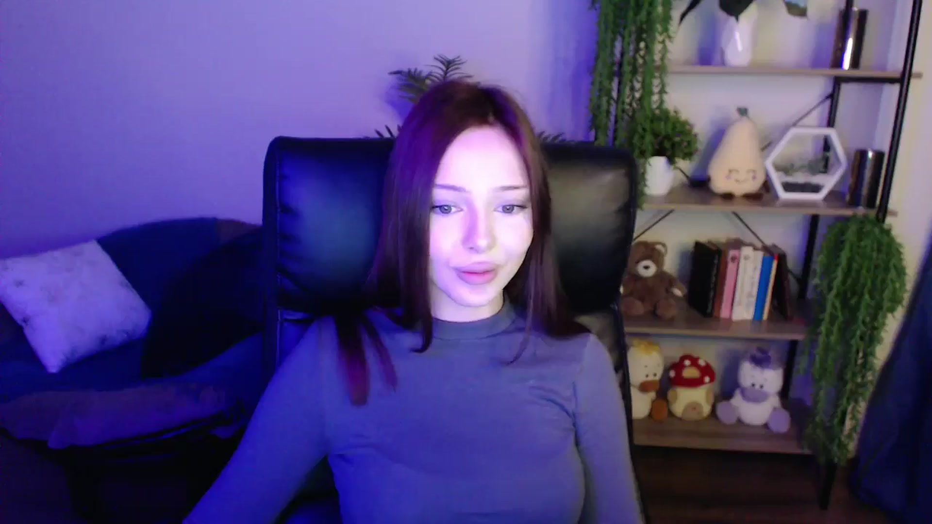 Gallery image thumbnail from KateManelli's myfreecams stream on, 04/04/2025, 10:02 image 4 of 20
