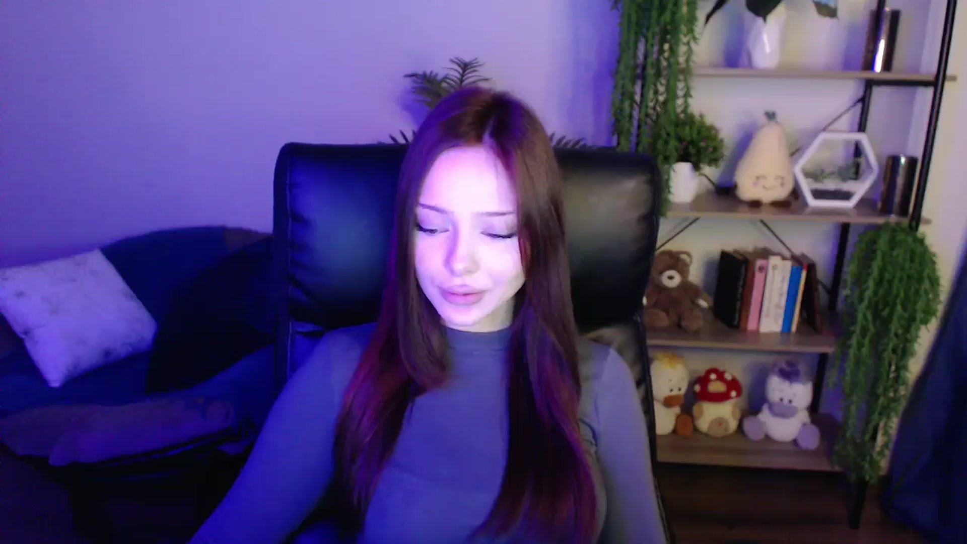 Gallery image thumbnail from KateManelli's myfreecams stream on, 04/04/2025, 10:02 image 20 of 20
