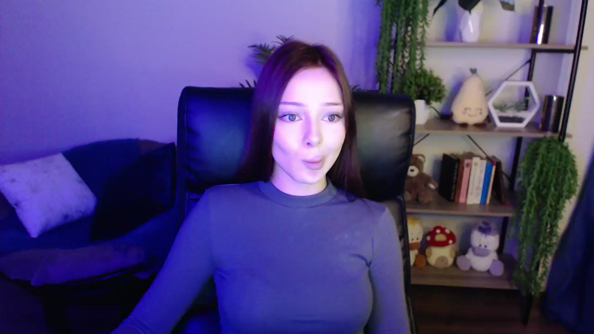 Gallery image thumbnail from KateManelli's myfreecams stream on, 04/04/2025, 10:02 image 1 of 20