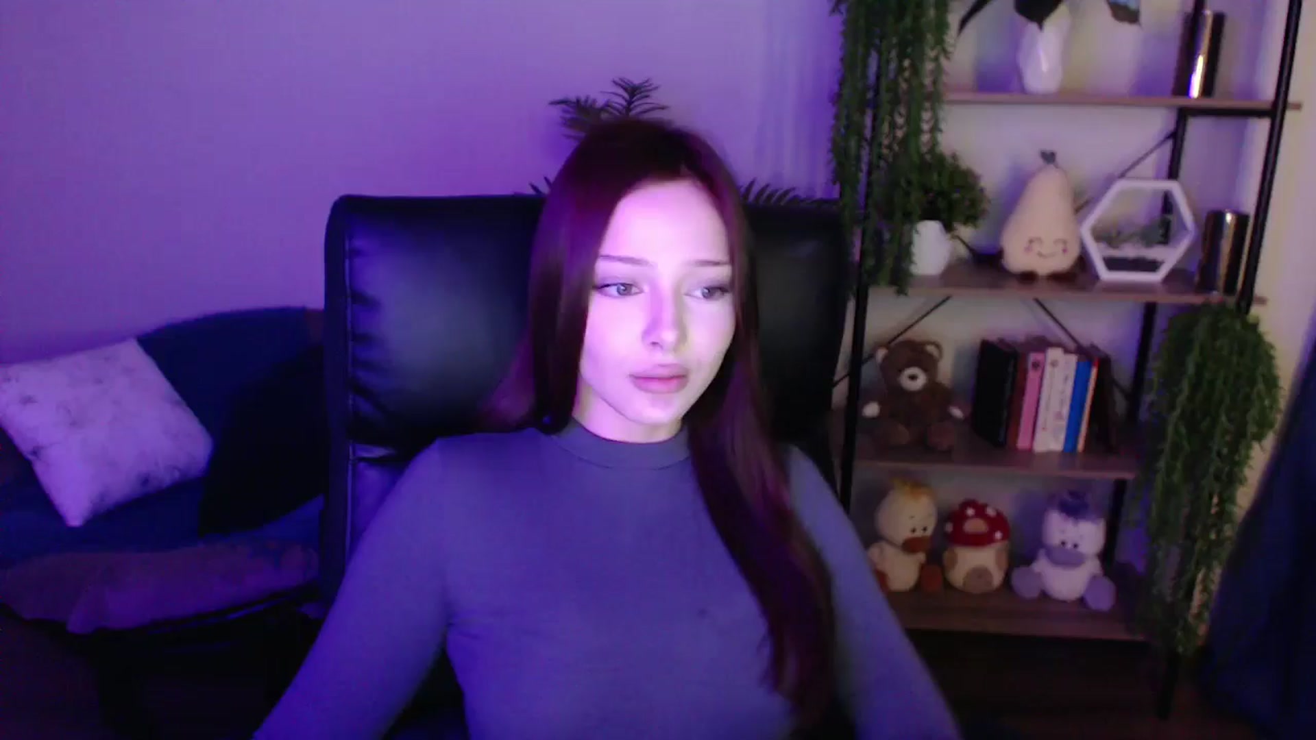 Gallery image thumbnail from KateManelli's myfreecams stream on, 04/04/2025, 11:33 image 1 of 20