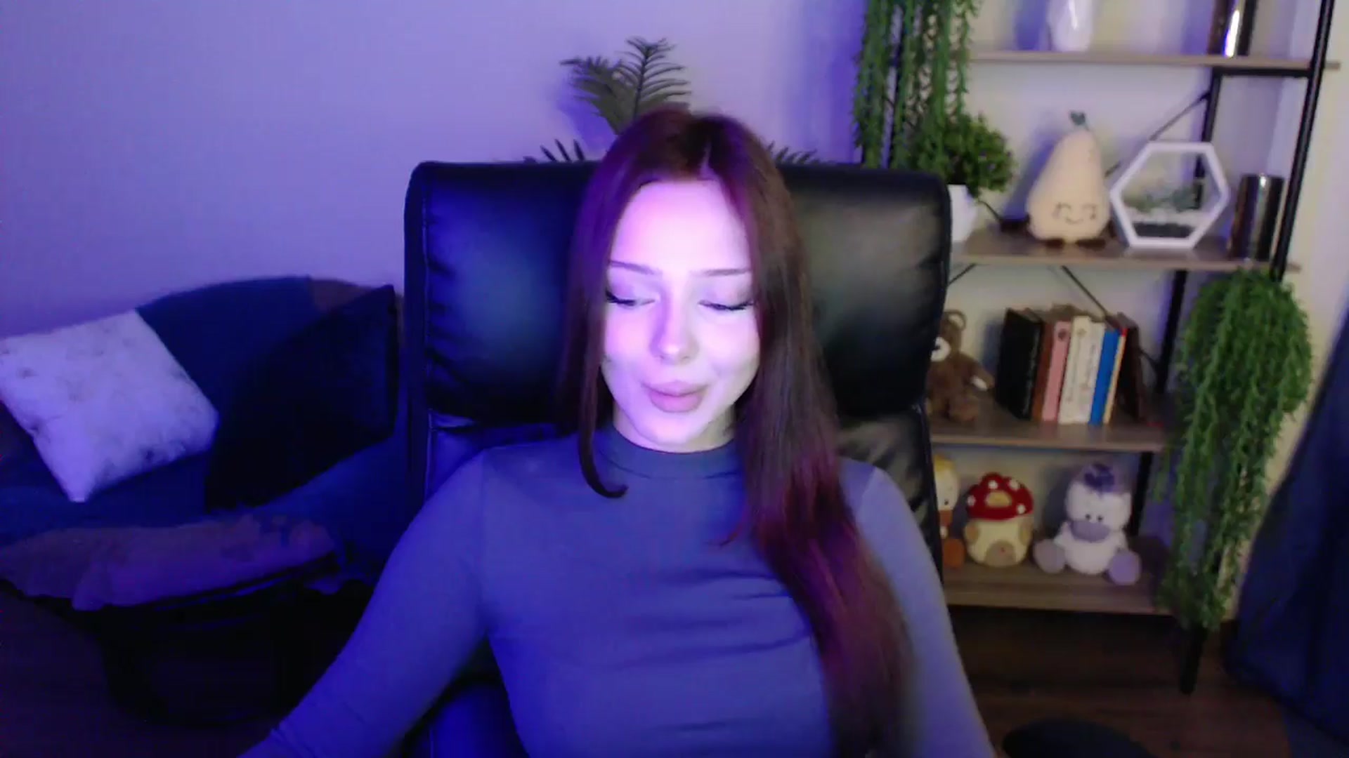 Gallery image thumbnail from KateManelli's myfreecams stream on, 04/04/2025, 13:54 image 20 of 20