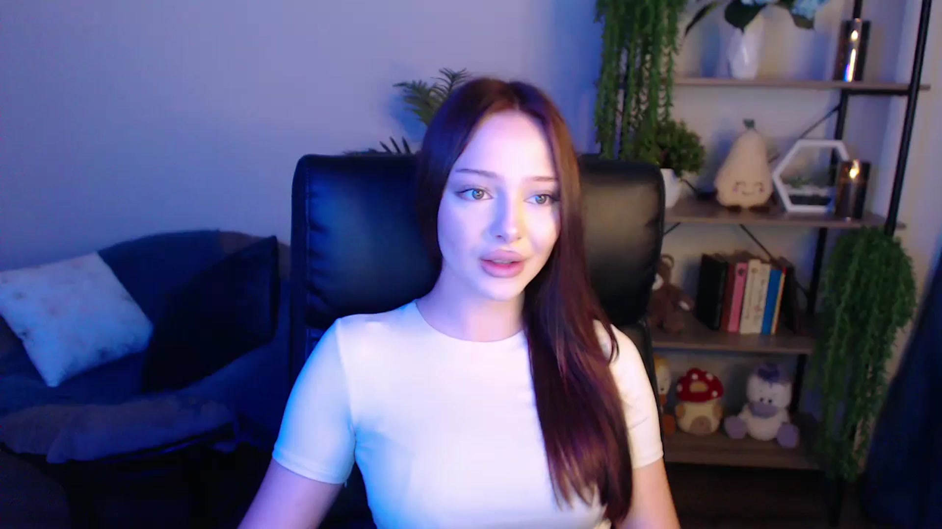 Gallery image thumbnail from KateManelli's myfreecams stream on, 04/05/2025, 09:18 image 1 of 20
