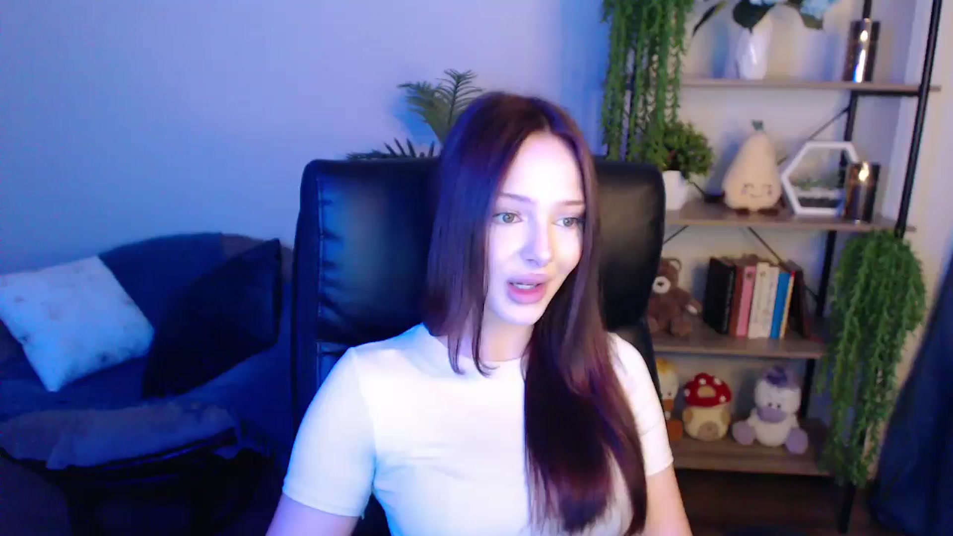 Gallery image thumbnail from KateManelli's myfreecams stream on, 04/05/2025, 11:06 image 4 of 20