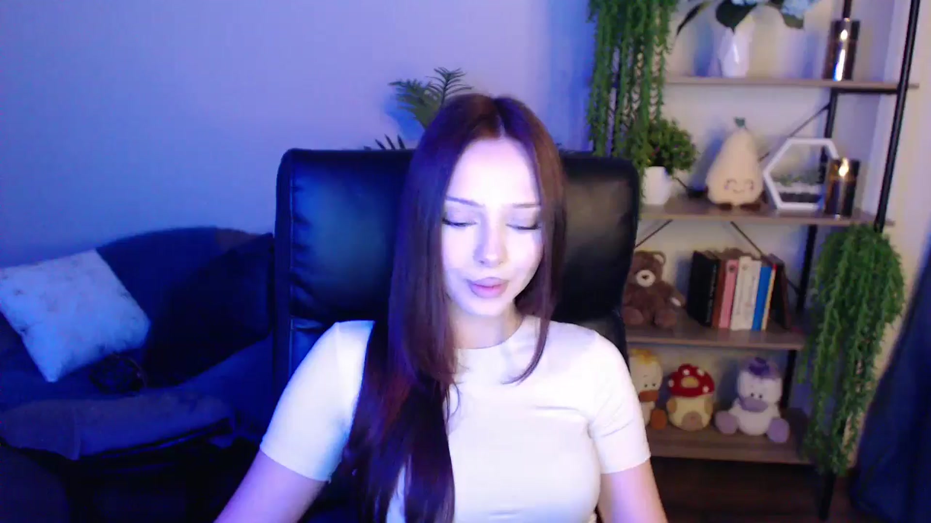 Gallery image thumbnail from KateManelli's myfreecams stream on, 04/05/2025, 12:41 image 18 of 20