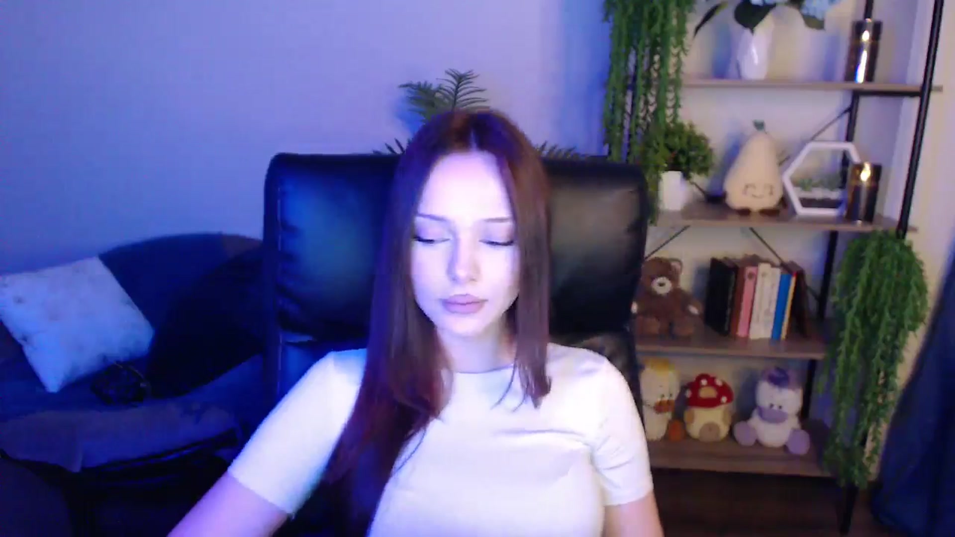 Gallery image thumbnail from KateManelli's myfreecams stream on, 04/05/2025, 13:55 image 2 of 20